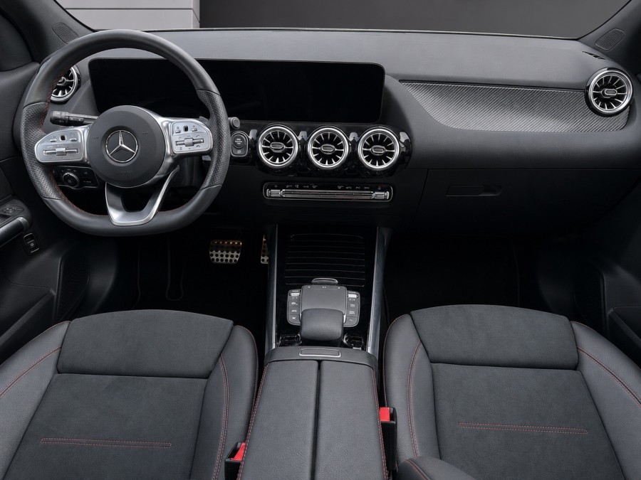 MERCEDES d'occasion GLA 200 163ch AMG Line 7G-DCT de 2023 Vernon (27)﻿