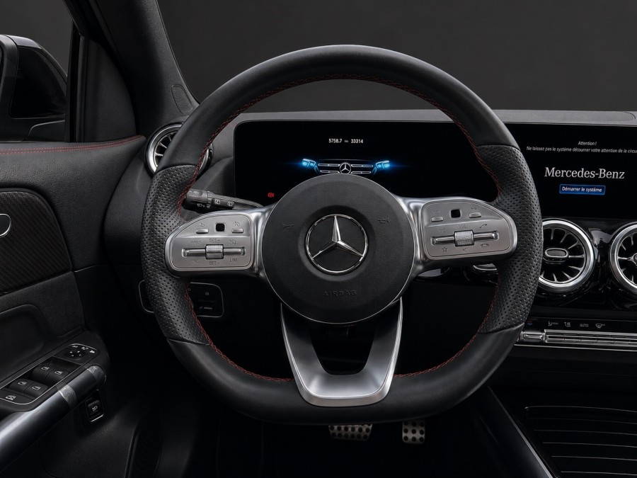 MERCEDES d'occasion GLA 200 163ch AMG Line 7G-DCT de 2023 Vernon (27)﻿