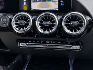 MERCEDES d'occasion GLA 200 163ch AMG Line 7G-DCT de 2023 Vernon (27)﻿