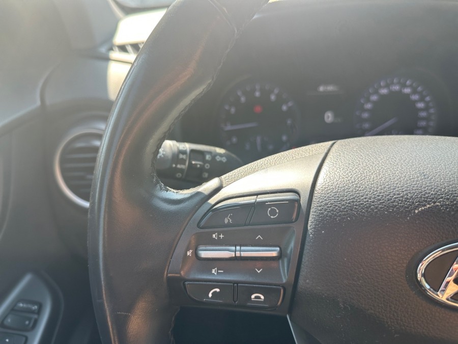 HYUNDAI d'occasion KONA 1 TGDI 120 EDITION 1 de 2018 Salon de