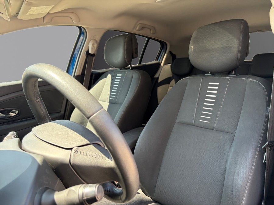 RENAULT d'occasion MEGANE III 1.5 DCI 90 FAP EXPRESSION de 2011