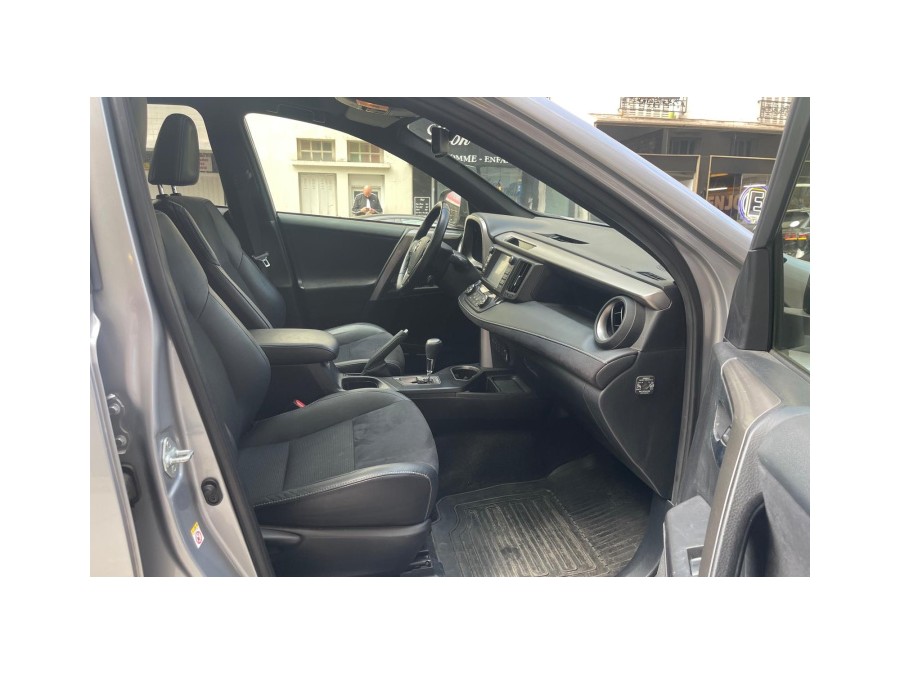TOYOTA d'occasion RAV4 HYBRIDE 2WD DESIGN BUSINESS de 2017 Paris 15