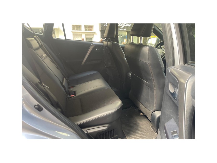 TOYOTA d'occasion RAV4 HYBRIDE 2WD DESIGN BUSINESS de 2017 Paris 15