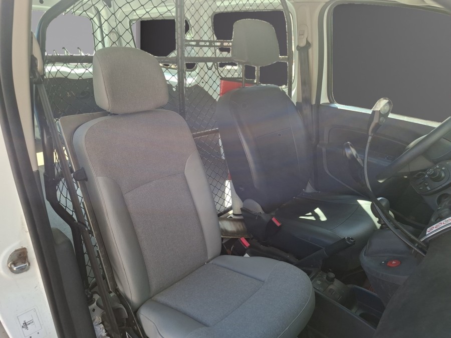 RENAULT d'occasion KANGOO MAXI BLUE DCI 95 CH de 2021 Montreuil (93)﻿