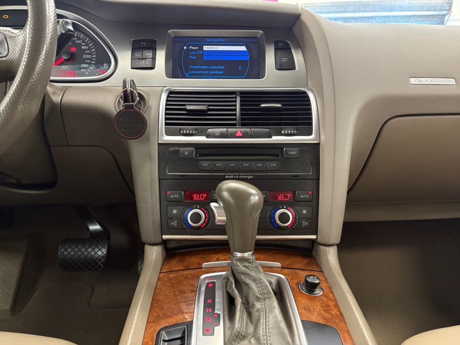 AUDI d'occasion Q7 3 TDI QUATTRO AVUS TIPTRONIC AUTO de 2007 Amiens