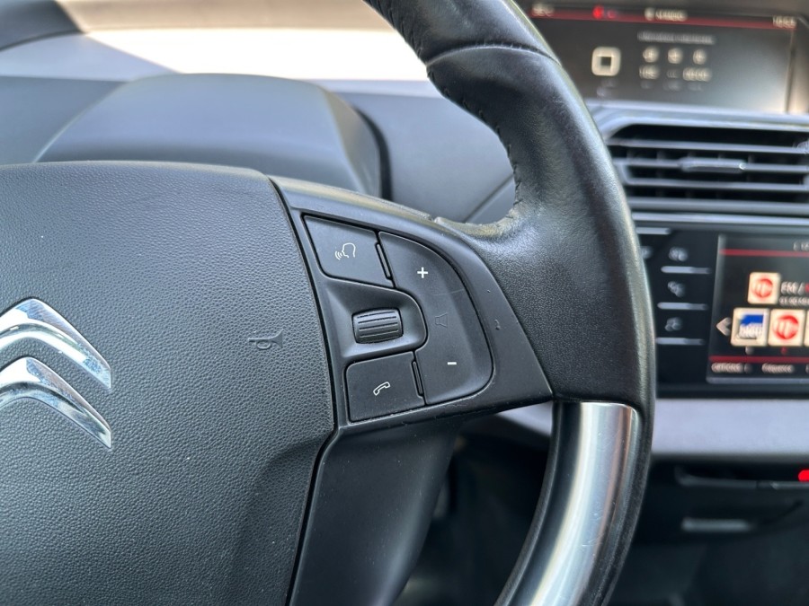 CITROEN d'occasion C4 GRAND 1.2 PURE TECH 130 FEEL de 2018 Salon de
