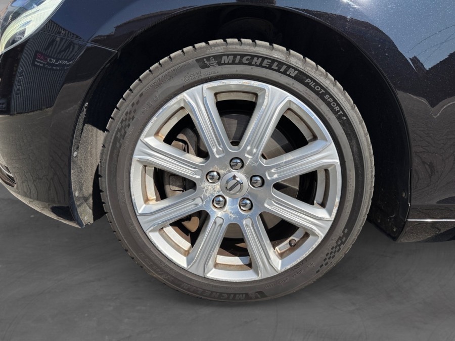 VOLVO d'occasion V40 2 D3 150 INSCRIPTION de 2018 Dunkerque (59)﻿