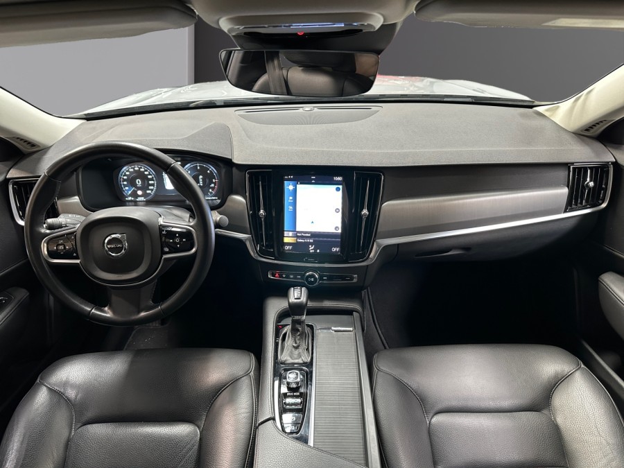 VOLVO d'occasion S90 2 D3 150 MOMENTUM AUTO de 2019 Lorient (56)﻿