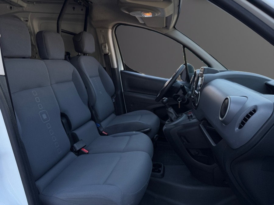 CITROEN d'occasion BERLINGO BlueHDi 100ch Feel de 2017 Toulon Est