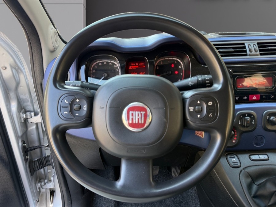 FIAT d'occasion PANDA 1.2 8v 69ch Lounge Business de 2015 Cannes (06)﻿