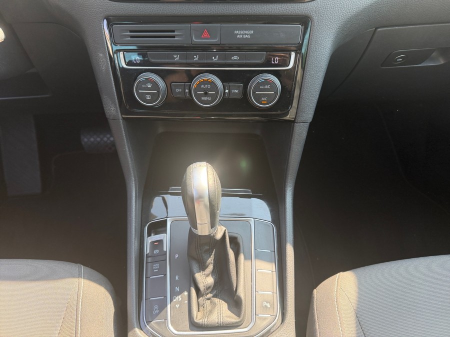 VOLKSWAGEN d'occasion Golf Sportsvan 1.4 TSI 150ch BlueMotion