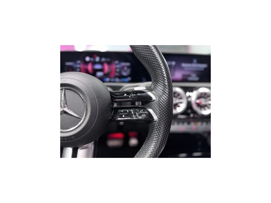 MERCEDES d'occasion A 200 163ch AMG Line 7G-DCT de 2024 Villebon Sur