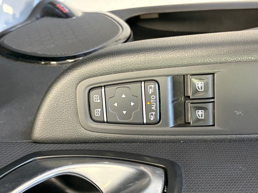 RENAULT d'occasion CLIO IV 0.9 TCE 75 TREND de 2018 Amiens (80)﻿