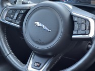 JAGUAR d'occasion FPACE 5 V8 SUPERCHARGED 550 SVR AUTO de 2019 Vannes