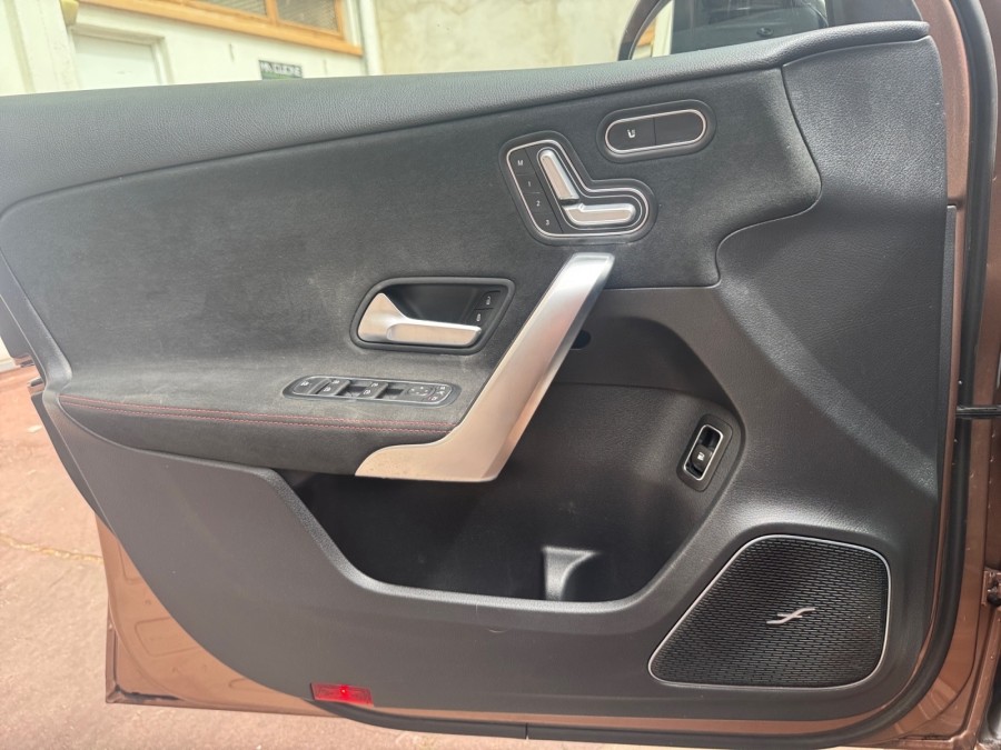 MERCEDES d'occasion CLASSE A CLASSE A250 E AMG LINE 8G-DCT de 2022 Le