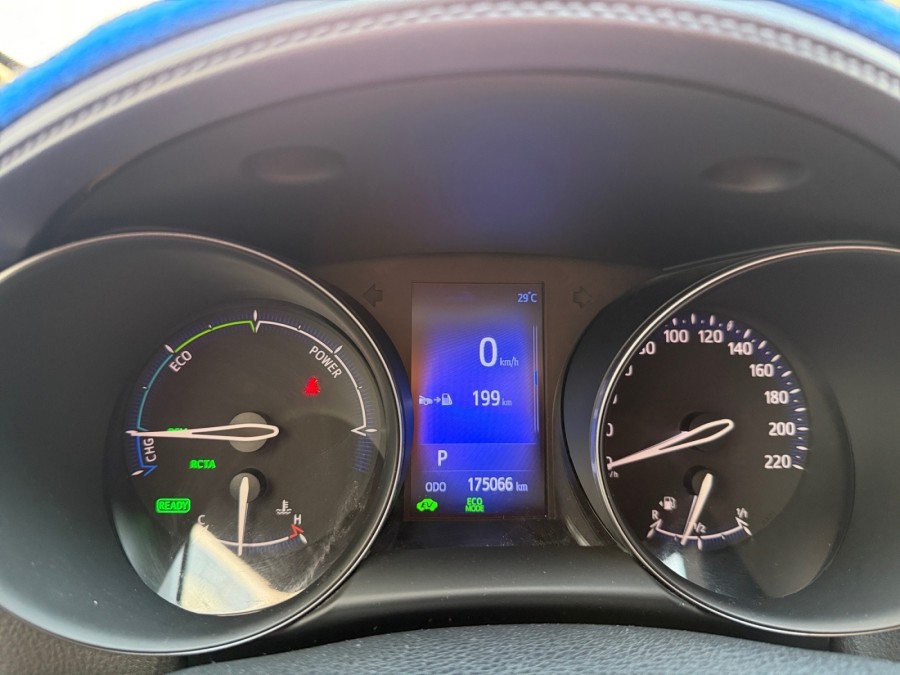 TOYOTA d'occasion CHR 1.8 HYBRIDE 122H DYNAMIC AUTO de 2018 Le Raincy