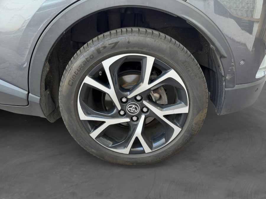 TOYOTA d'occasion CHR 1.8 HYBRIDE 122H DYNAMIC AUTO de 2018 Le Raincy