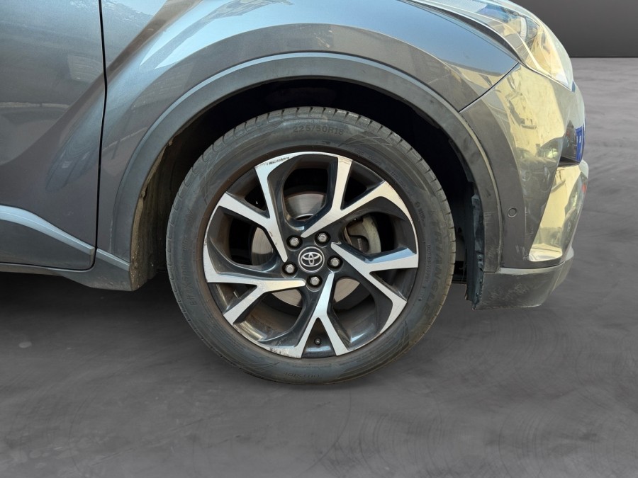 TOYOTA d'occasion CHR 1.8 HYBRIDE 122H DYNAMIC AUTO de 2018 Le Raincy