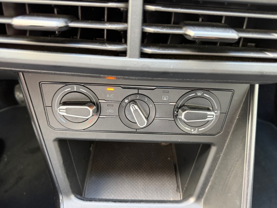 VOLKSWAGEN d'occasion POLO 1.0 75ch Confortline de 2018 Nîmes (30)﻿