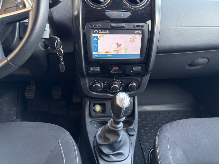DACIA d'occasion DUSTER 1.5 DCI 110 FAP 4X2 PRESTIGE de 2017 Vauvert