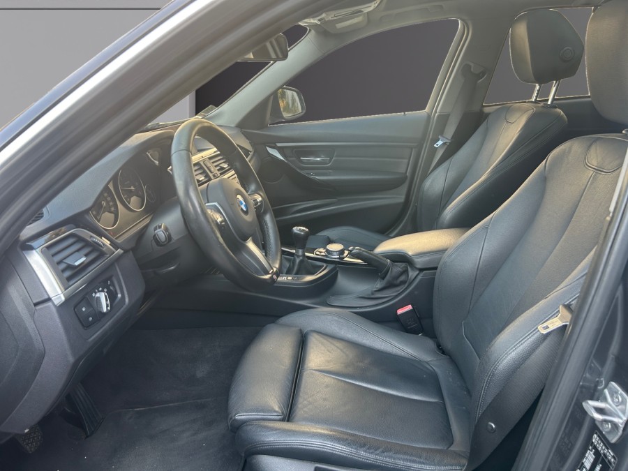 BMW d'occasion 318 2 D 150 TOURING LOUNGE PLUS de 2016 Toulouse Sud