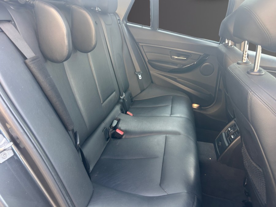 BMW d'occasion 318 2 D 150 TOURING LOUNGE PLUS de 2016 Toulouse Sud