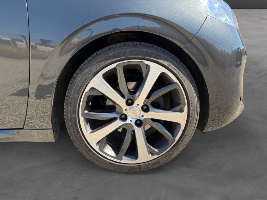 PEUGEOT d'occasion 208 1.6 e-HDi FAP Féline 4cv 5p de 2015 Vauvert