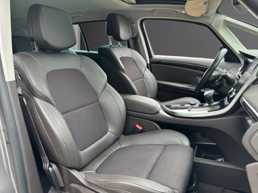 RENAULT d'occasion ESPACE V 1.6 DCI 160 ENERGY ZEN de 2018 Lorient