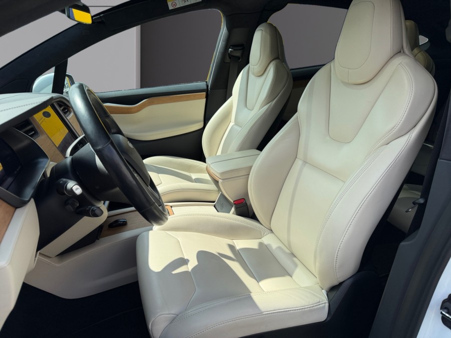 TESLA d'occasion MODEL X DUAL MOTOR AWD de 2019 Caen (14)﻿