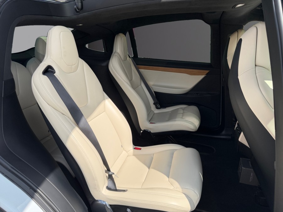 TESLA d'occasion MODEL X DUAL MOTOR AWD de 2019 Caen (14)﻿