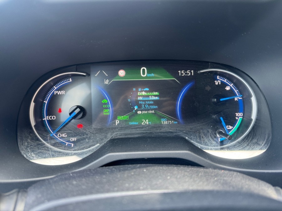 TOYOTA d'occasion RAV 4 V HYBRIDE RECHARGEABLE DESIGN de 2022