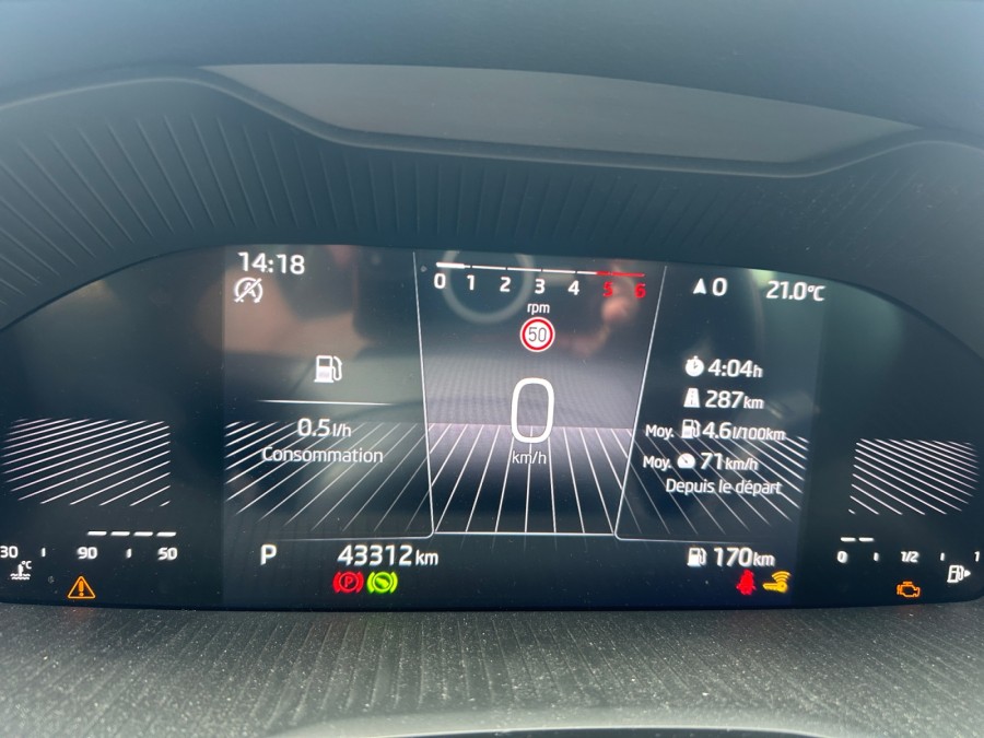 SKODA d'occasion KAROQ 1.6 TDI 116 AMBITION DSG AUTO de 2024 Evreux