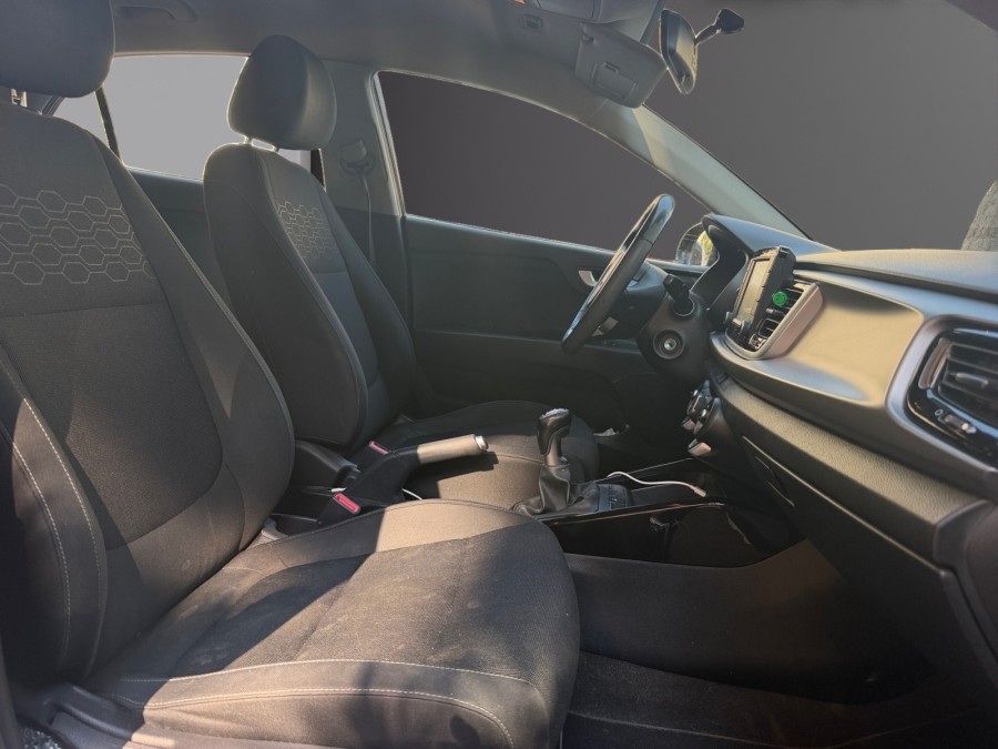 KIA d'occasion RIO 1 TGDI 100 PREMIUM de 2017 Cannes (06)﻿