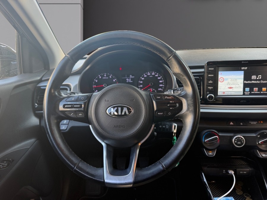 KIA d'occasion RIO 1 TGDI 100 PREMIUM de 2017 Cannes (06)﻿