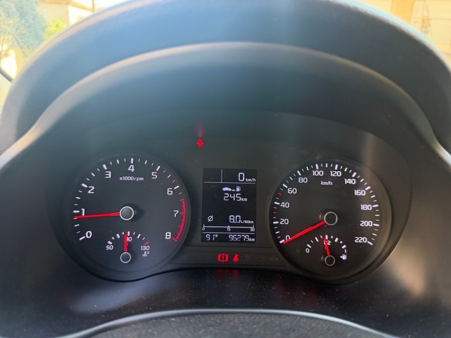 KIA d'occasion RIO 1 TGDI 100 PREMIUM de 2017 Cannes (06)﻿