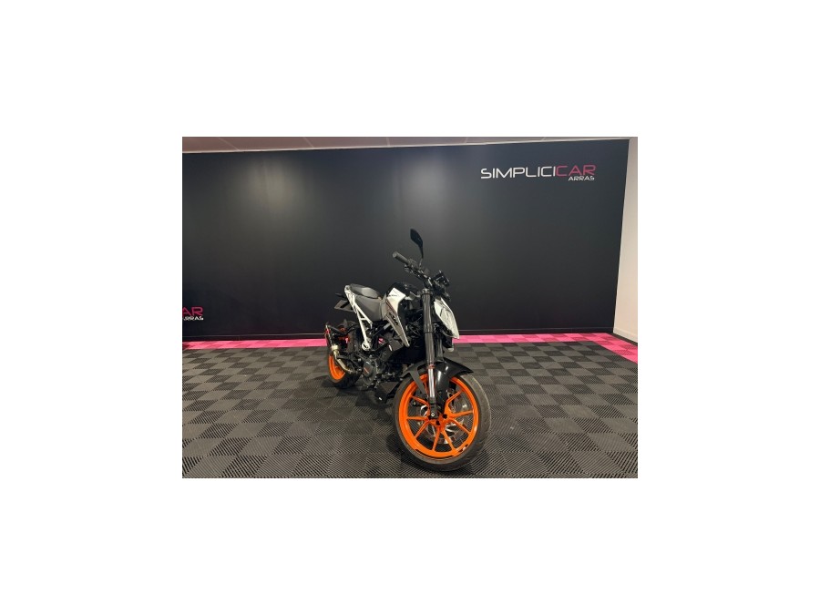 KTM d'occasion 125 DUKE 125 de 2024 Arras (62)﻿