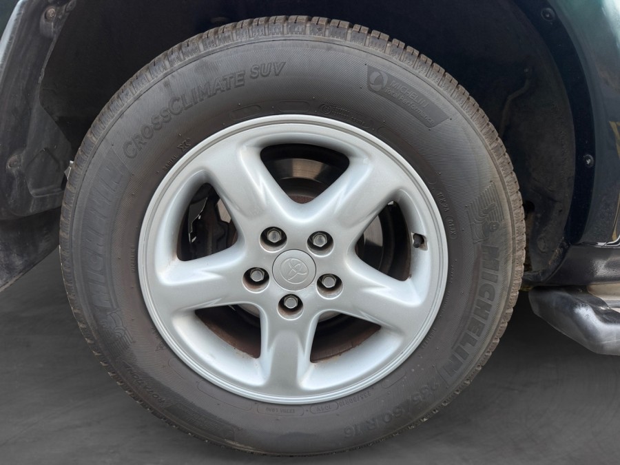 TOYOTA d'occasion RAV4 2 150 VVTI VX AUTO de 2001 Cannes (06)﻿