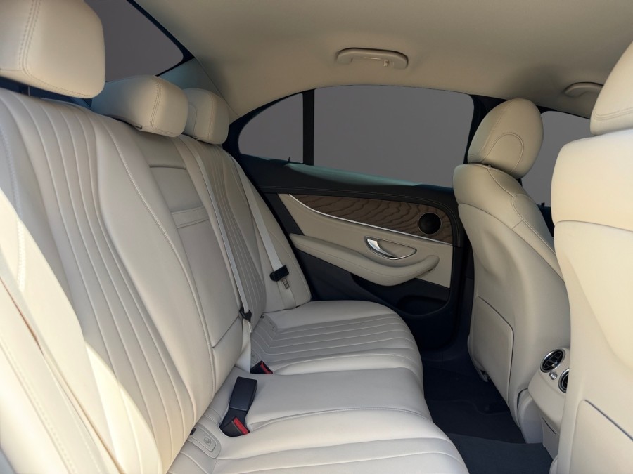 MERCEDES d'occasion CLASSE E V E300 E AVANTGARDE de 2022 Salon de