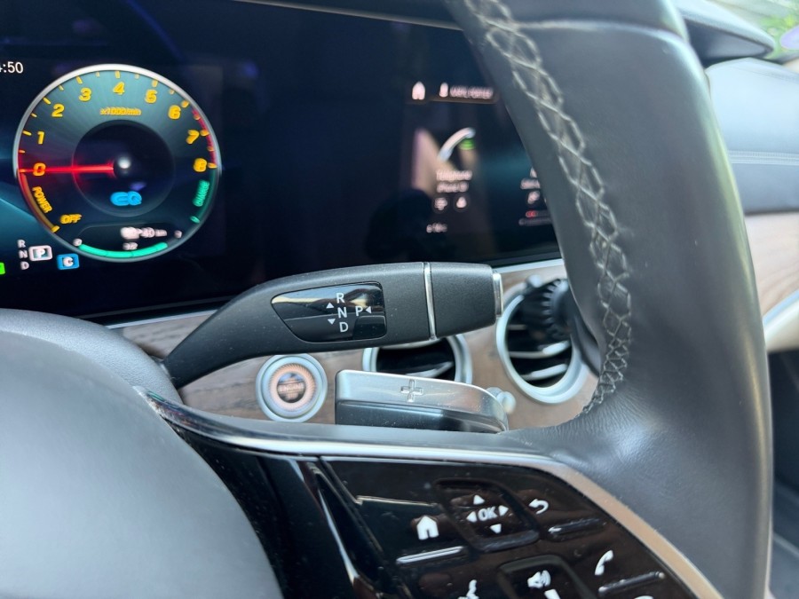 MERCEDES d'occasion CLASSE E V E300 E AVANTGARDE de 2022 Salon de
