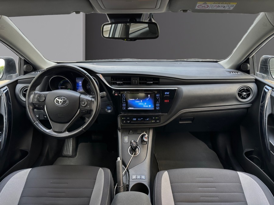 TOYOTA d'occasion AURIS II 1.8 136H DYNAMIC AUTO de 2017 Nîmes (30)﻿
