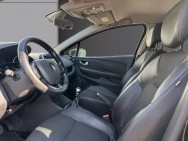 RENAULT d'occasion CLIO IV ESTATE 1.2 TCE 120 INTENS de 2017 Salon de