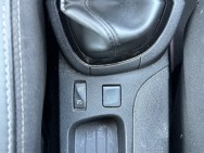 RENAULT d'occasion CLIO IV ESTATE 1.2 TCE 120 INTENS de 2017 Salon de