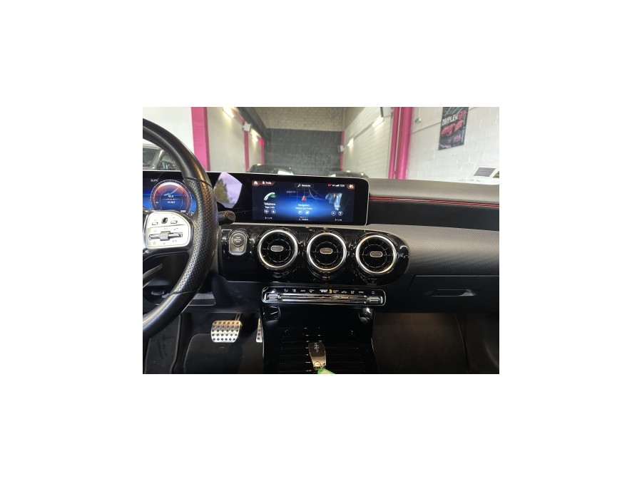 MERCEDES d'occasion A 200 163ch AMG Line 7G-DCT de 2019 Villebon Sur