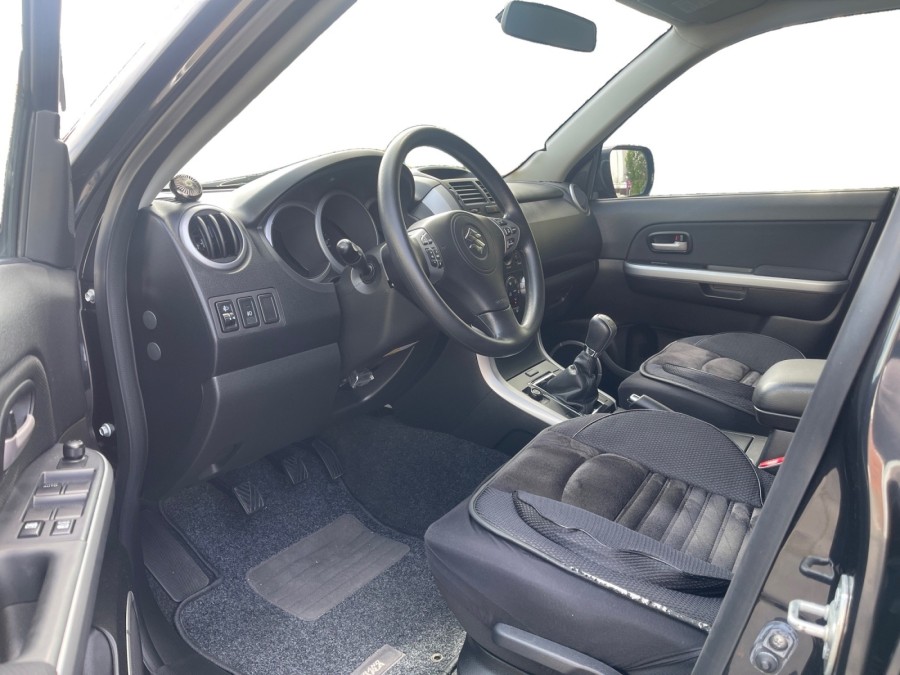 SUZUKI d'occasion GRANDVITARA 1.9 DDIS 5 PORTES de 2007 Saint Maximin