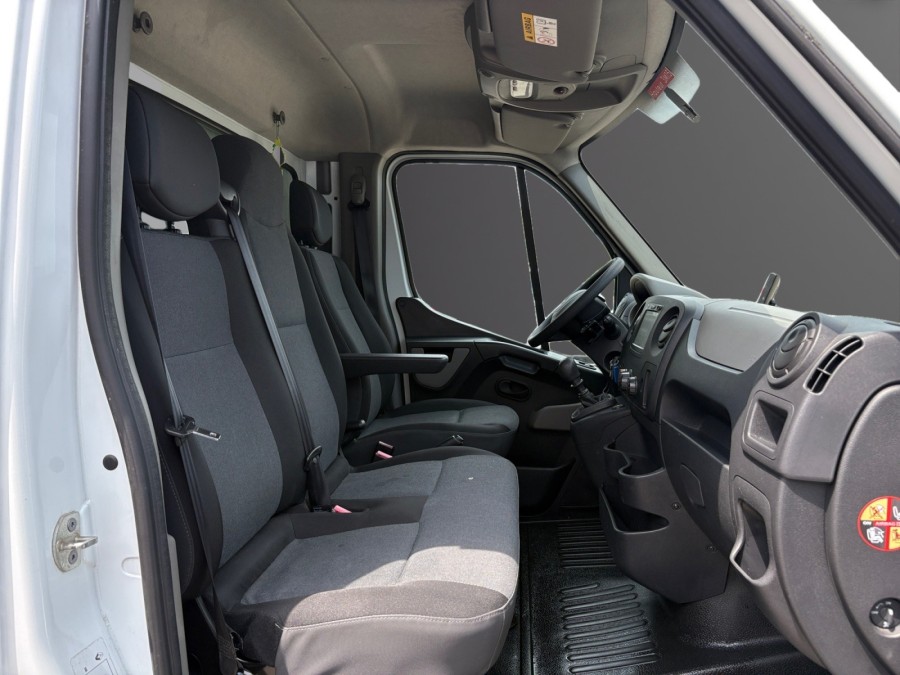 RENAULT d'occasion MASTER RJ3500 L4H2 DCI 145 GRAND CONFORT de 2017