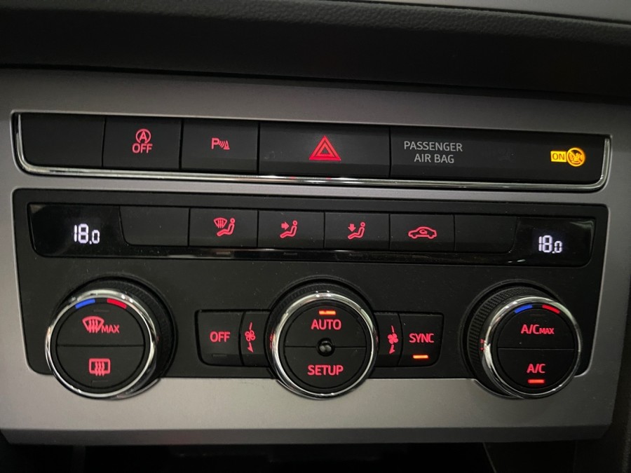 SEAT d'occasion LEON 1.4 TSI ACT 150 START AND STOP XCELLENCE de 2019