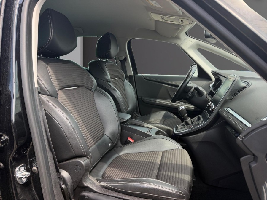 RENAULT d'occasion SCENIC GRAND 1.3 TCE 140 INTENS 7P de 2019 Lyon St