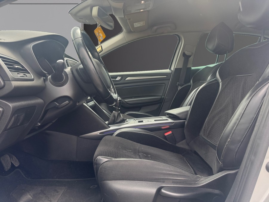 RENAULT d'occasion MEGANE IV 1.6 DCI 130BUSINESS INTENS de 2016