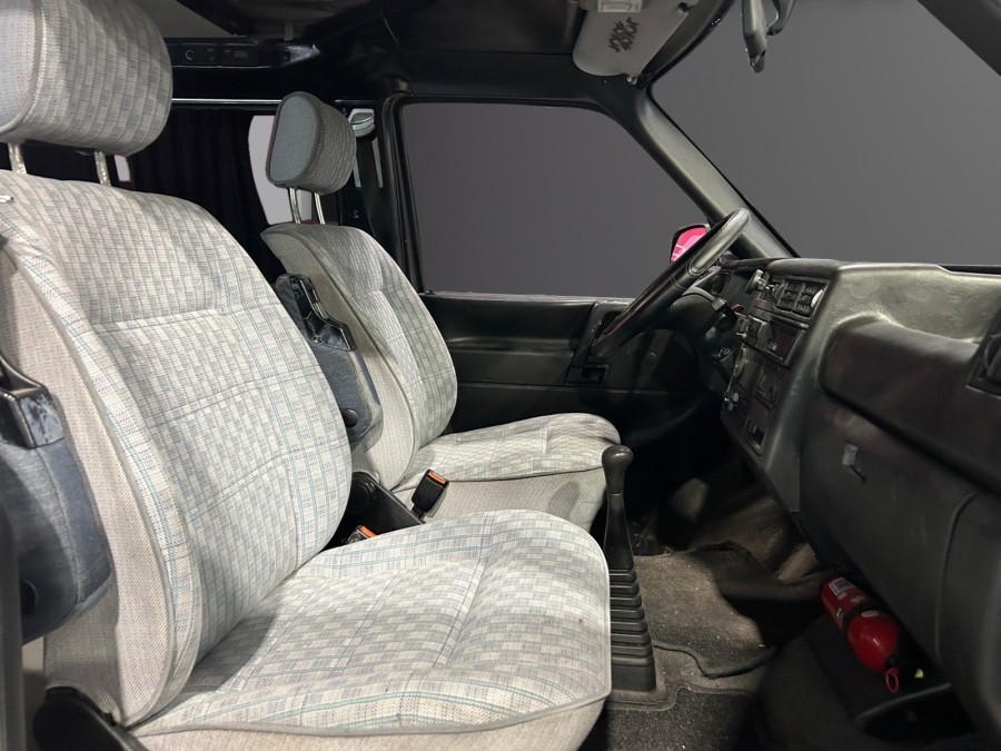 VOLKSWAGEN d'occasion TRANSPORTER CALIFORNIA T4 de 1993 Montpellier