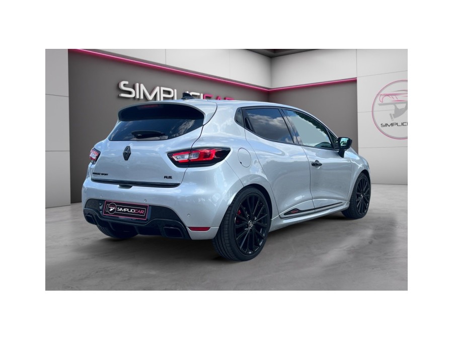 RENAULT d'occasion CLIO IV 1.6 TCE 220 RENAULT SPORT RS TROPHY EDC